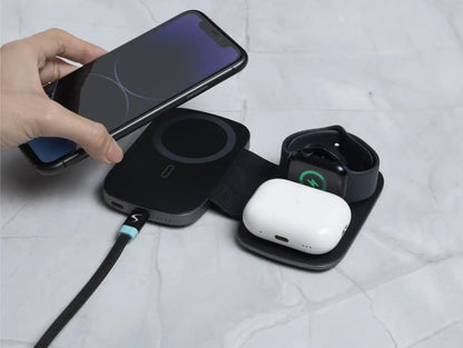 Everyday Essentials Kit – Magnetkartenhalter, Powerbank & USB-C-Kabel